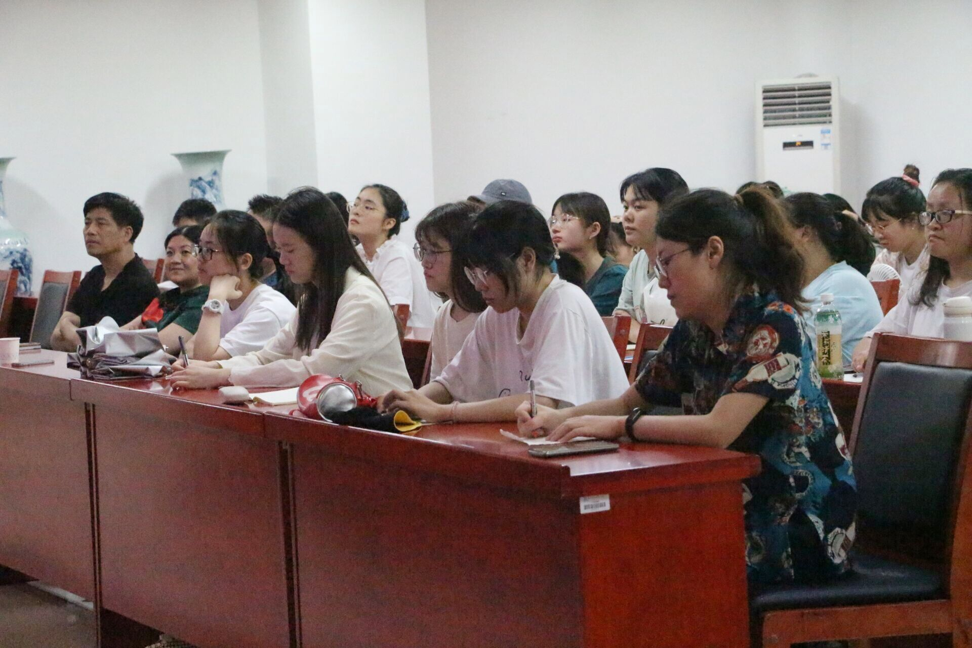 abc622bb2bda4e32a0ffde618ba17b00.png abc622bb2bda4e32a0ffde618ba17b00.png